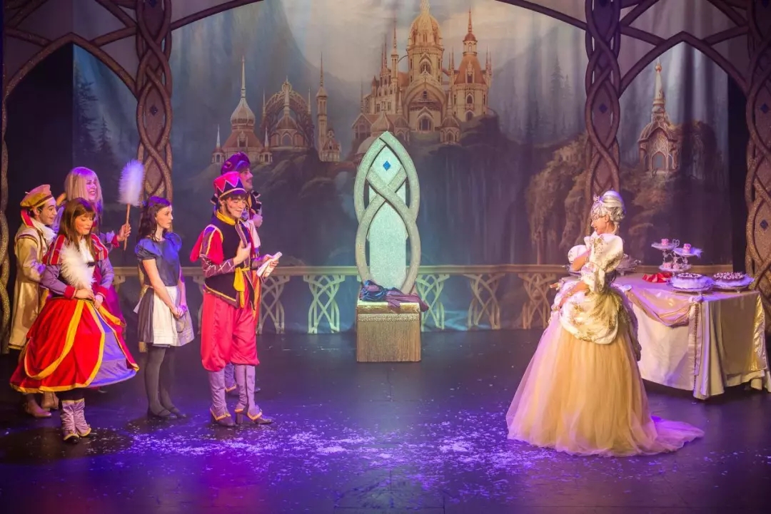 《卖火柴的小女孩》