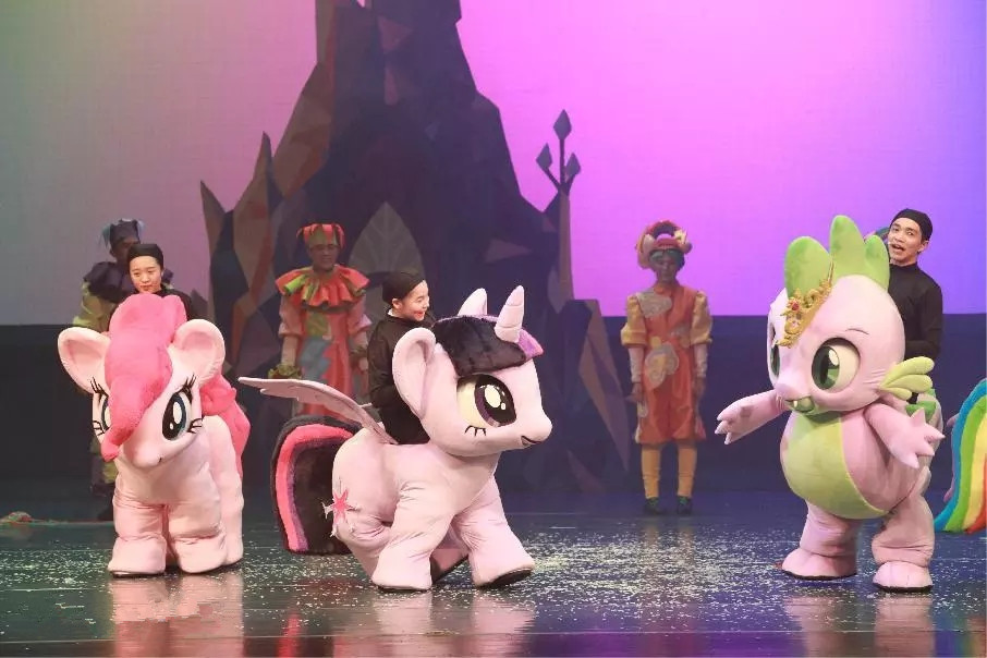 《友谊的皇冠》