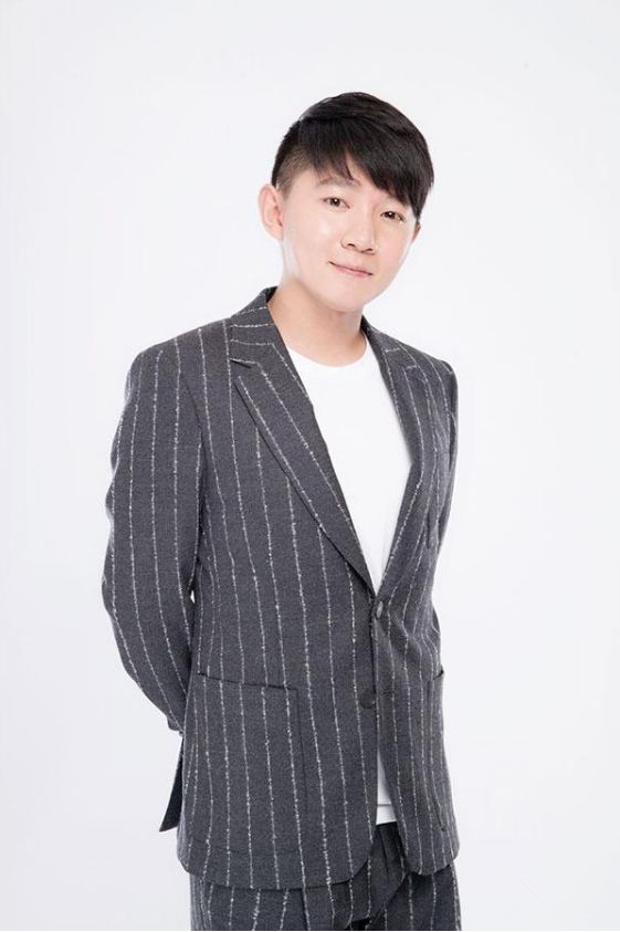 2022相声新势力·卢鑫玉浩“光彩照人”开箱大典-郑州站 2022相声新势力·卢鑫玉浩“光彩照人”开箱大典-郑州站