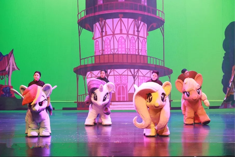 《友谊的皇冠》