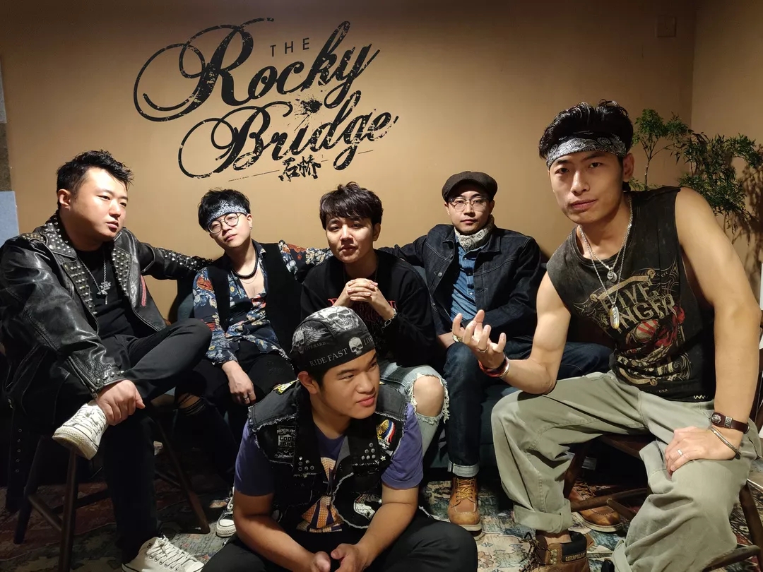 石桥(Rocky Bridge)