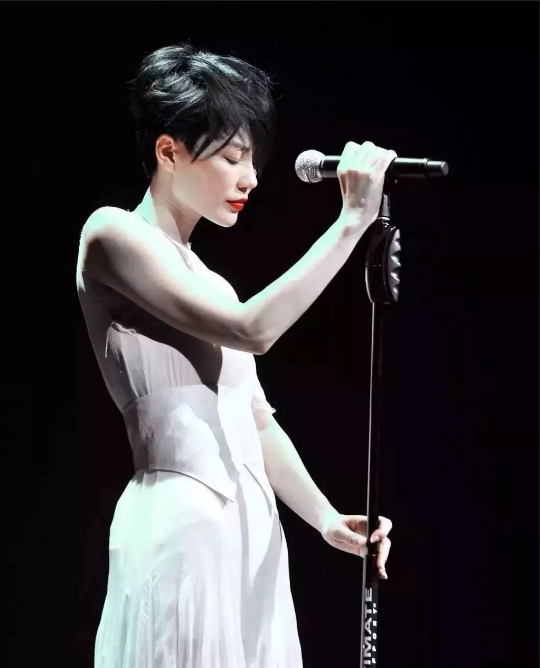 2022王菲巴塞罗那演唱会(时间+地点+门票价格)信息一览