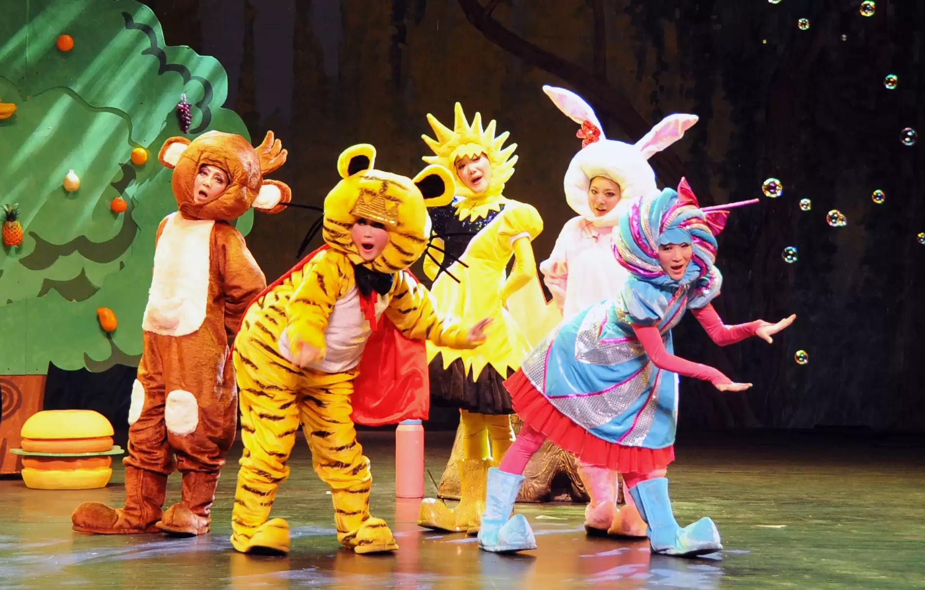 爱吃糖的大老虎