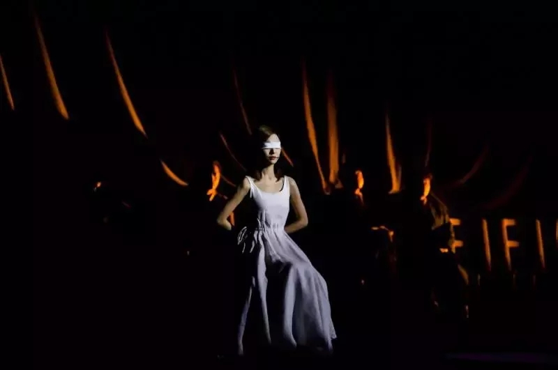 2021孟京辉戏剧作品-永远的爱情圣经《恋爱的犀牛》-厦门站 2021孟京辉戏剧作品-永远的爱情圣经《恋爱的犀牛》-厦门站