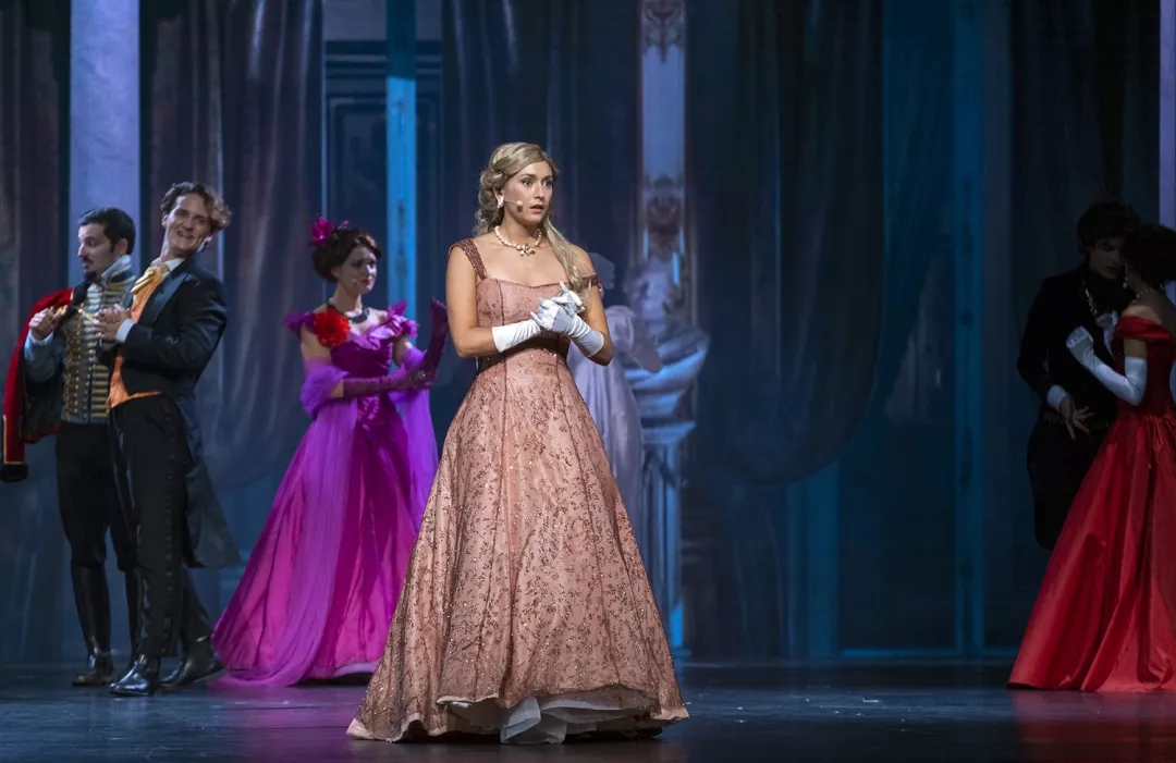 2021法语音乐剧《摇滚红与黑》-杭州站 2021法语音乐剧《摇滚红与黑》-杭州站