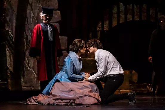 2021法语音乐剧《摇滚红与黑》-杭州站 2021法语音乐剧《摇滚红与黑》-杭州站