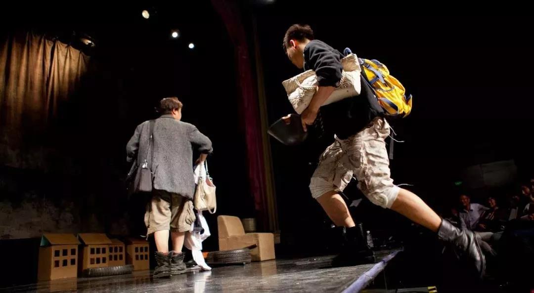 2022话剧《两只狗的生活意见》福州站门票价格及购票网址 2022话剧《两只狗的生活意见》福州站门票价格及购票网址