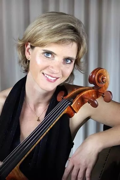 奥利维亚o亚雷米亚斯