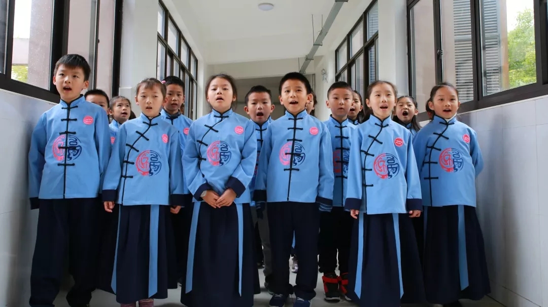 半度·一心古歌童声吟唱社