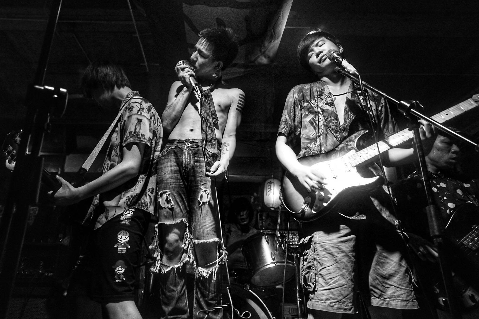 丢莱卡乐队演唱会