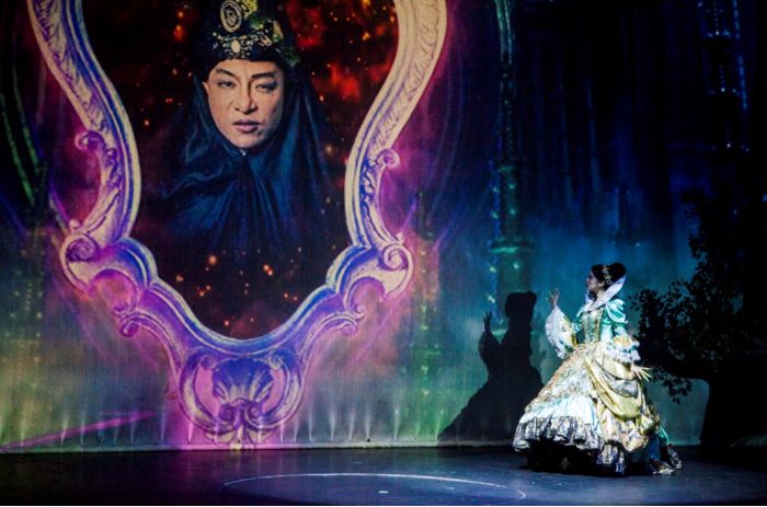 《白雪公主之魔镜奇缘》