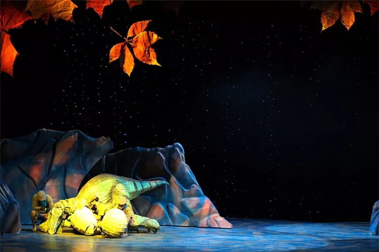 《重返侏罗纪》