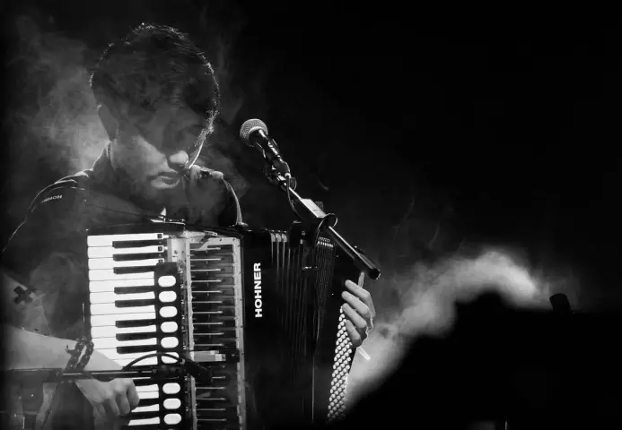 麻油叶成都演唱会