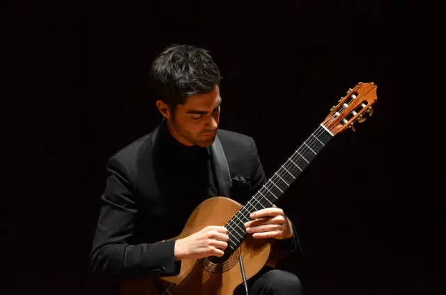 米洛什·卡拉达格利奇