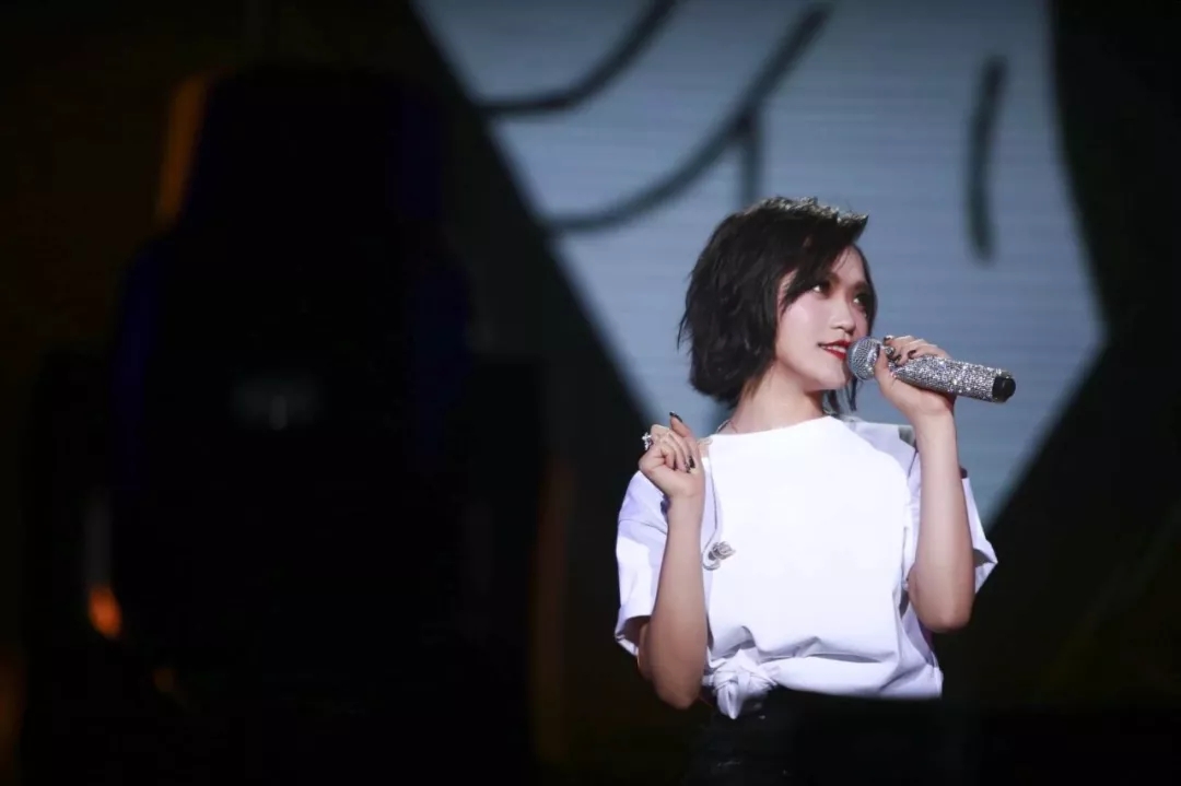 2022庄心妍Saw The Light 全国巡回演唱会-惠州站 2022庄心妍Saw The Light 全国巡回演唱会-惠州站