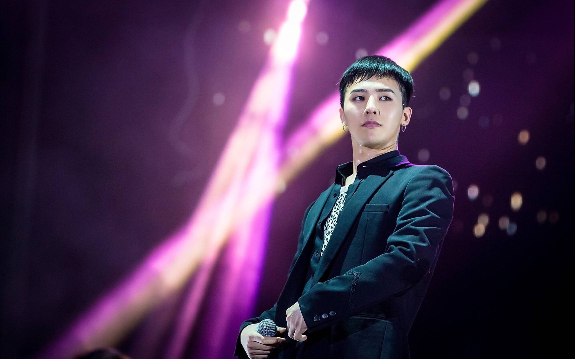 2022权志龙南京演唱会 2022权志龙南京演唱会