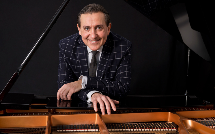 鲁德米尔·安格洛夫