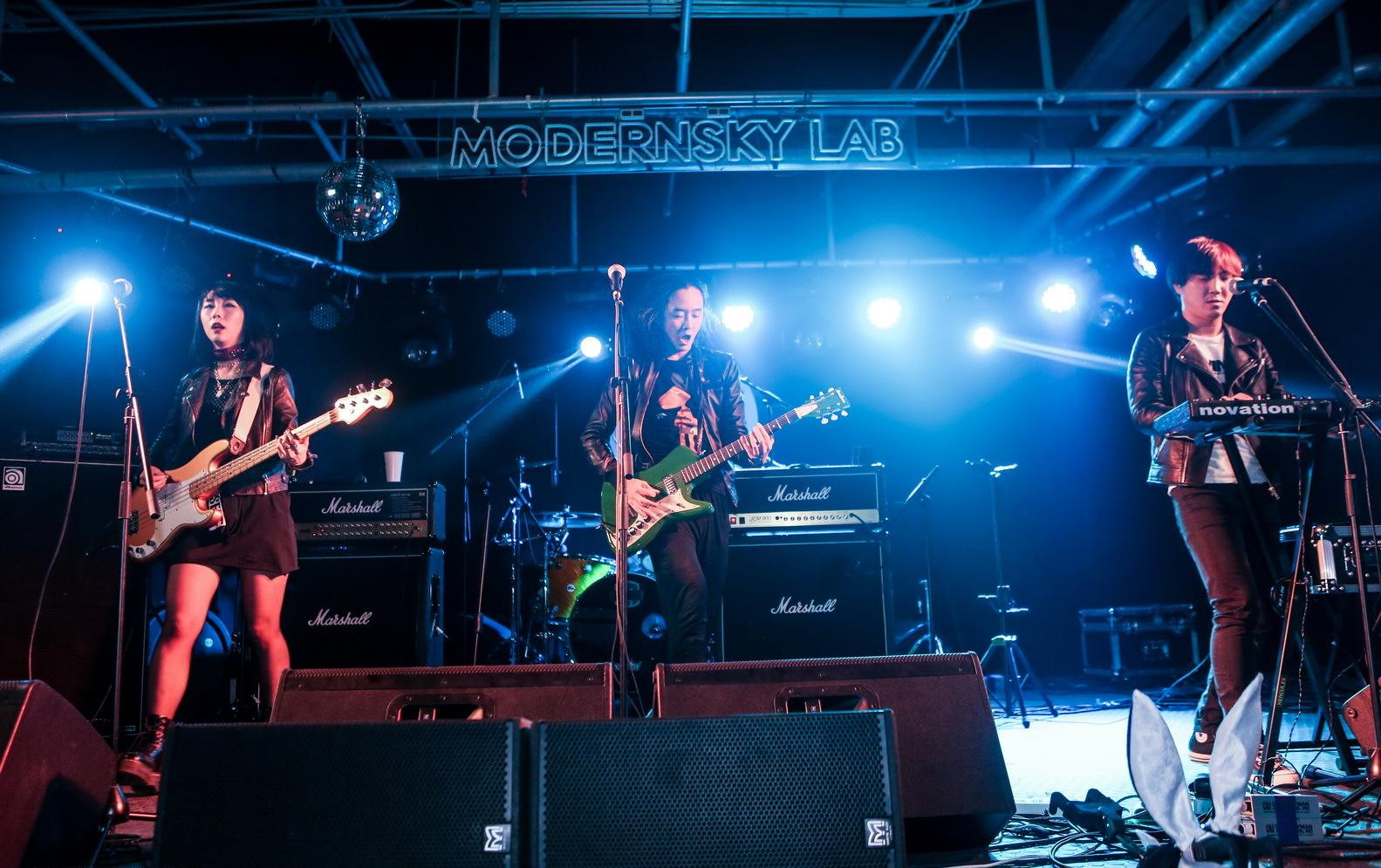 2026新裤子北海怪兽•浪潮来临的时候演唱会 武汉站