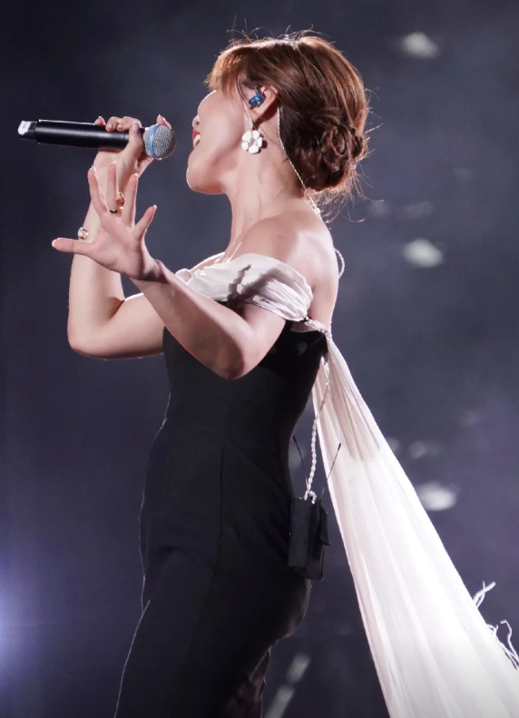 2026李佳薇广州演唱会门票价格 + 时间地点 + 全攻略