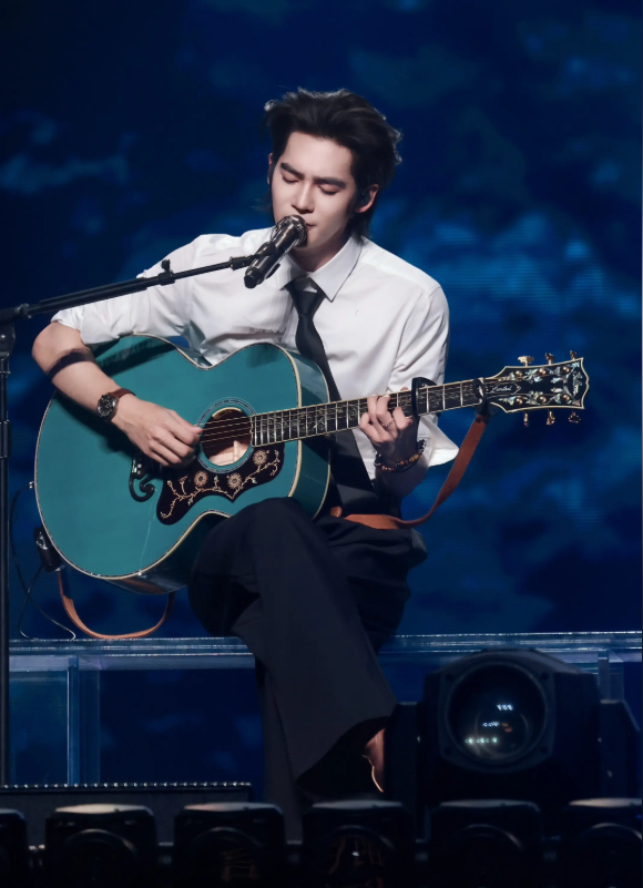 2026于适YOSH「适诗」巡回演唱会-成都站 2026于适YOSH「适诗」巡回演唱会-成都站