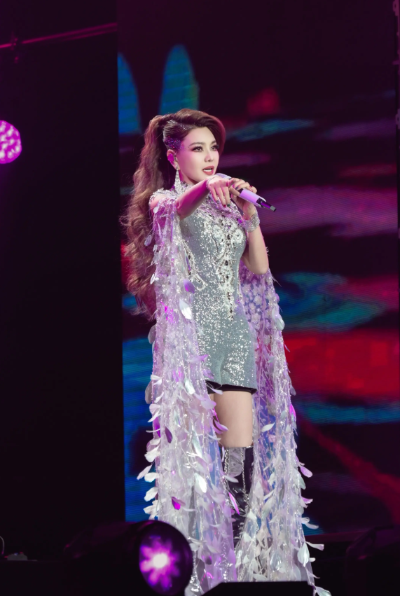 2026花开四季~心路歌者乌兰图雅演唱会专场-上海站 2026花开四季~心路歌者乌兰图雅演唱会专场-上海站