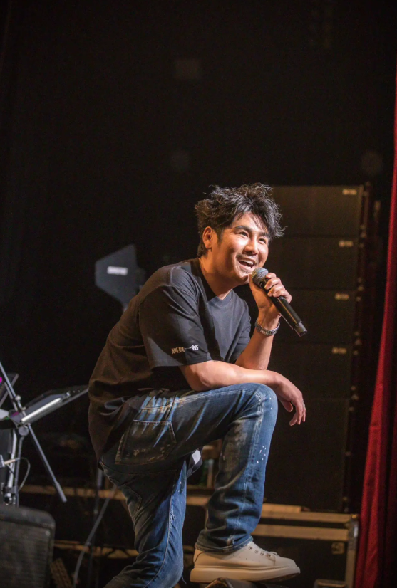 2026曹格「打开耳朵听我说」世界巡迴演唱会-重庆站 2026曹格「打开耳朵听我说」世界巡迴演唱会-重庆站