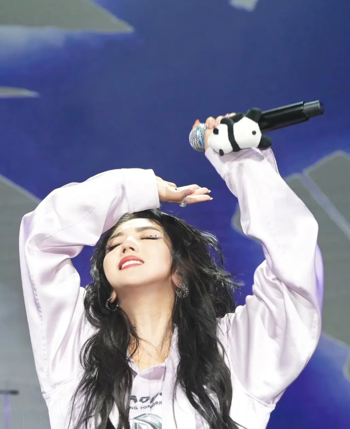 2026何洁杭州演唱会（时间+地点+票价）信息一览 