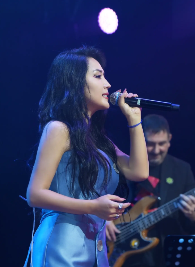 2026何洁杭州演唱会（时间+地点+票价）信息一览 