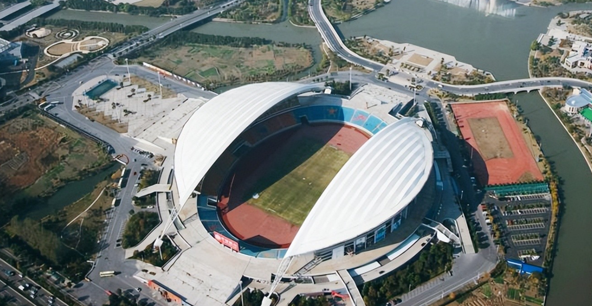 嘉兴市体育中心体育场