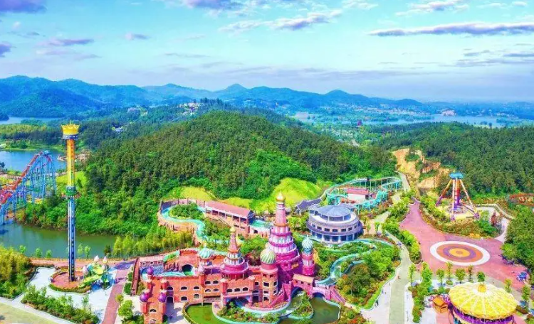 银杏湖露营草坪