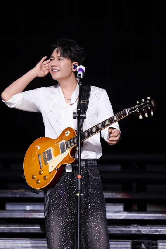 2026秀域·欢子「我的青春有你」巡回演唱会-乌鲁木齐站