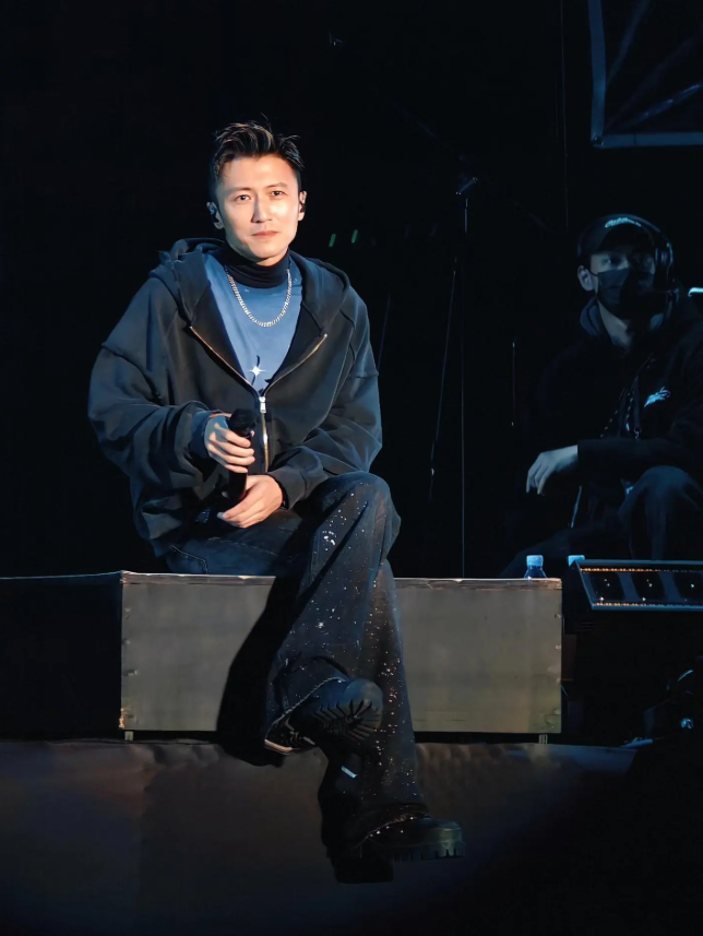 2026EvolutionNicLive谢霆锋进化演唱会-郑州站