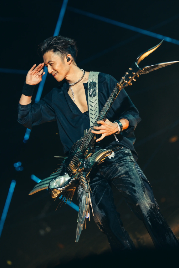 2026谢霆锋郑州演唱会（时间+地点+票价）信息一览