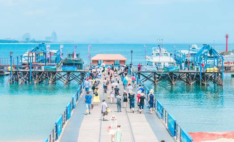 海南三亚蜈支洲岛夏季码头（户外）