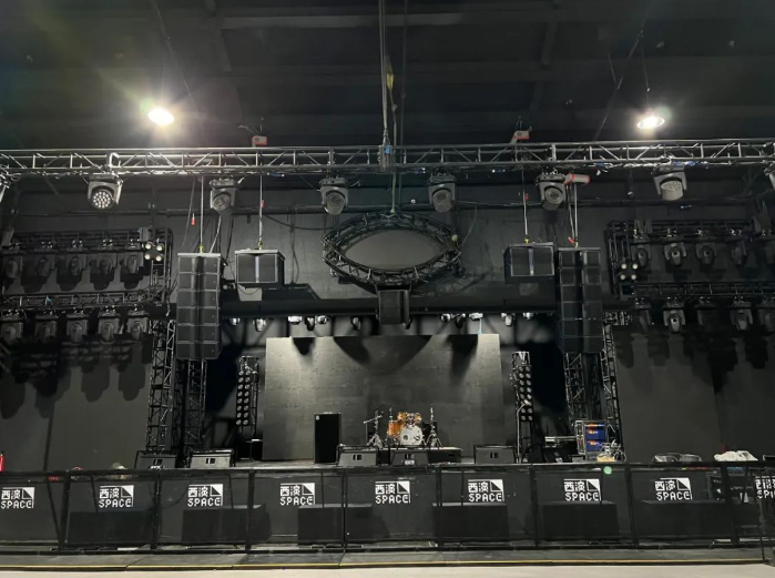 西演LIVE·塞斯拾陆场馆图片