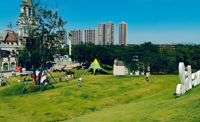 南京慕燕滨江风貌区五马渡游轮码头西区草坪