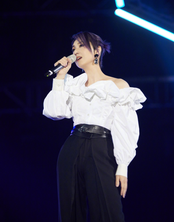 2026杨千嬅 Live MY LIVE 1.0 巡回<a href=http://www.zgmxjjgs.com target=_blank class=infotextkey>演唱会</a>-天津站