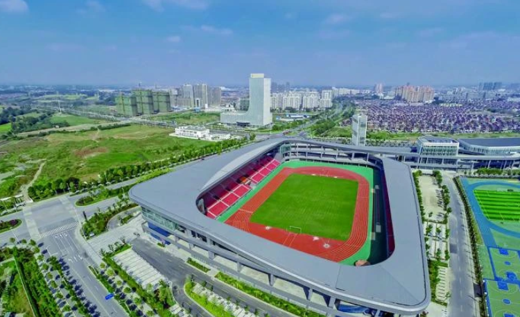 扬中市奥体中心体育场