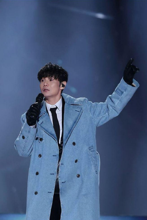 2026李荣浩「黑马」世界巡回演唱会-乌鲁木齐站 2026李荣浩「黑马」世界巡回演唱会-乌鲁木齐站