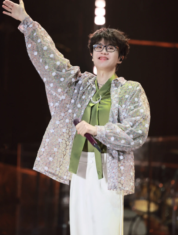 2026许嵩杭州演唱会行程安排（附：时间+地点+票价）