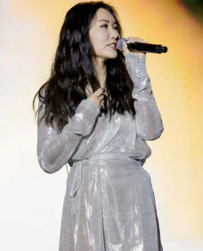 2026孙露南京演唱会门票价格+时间地点+全攻略