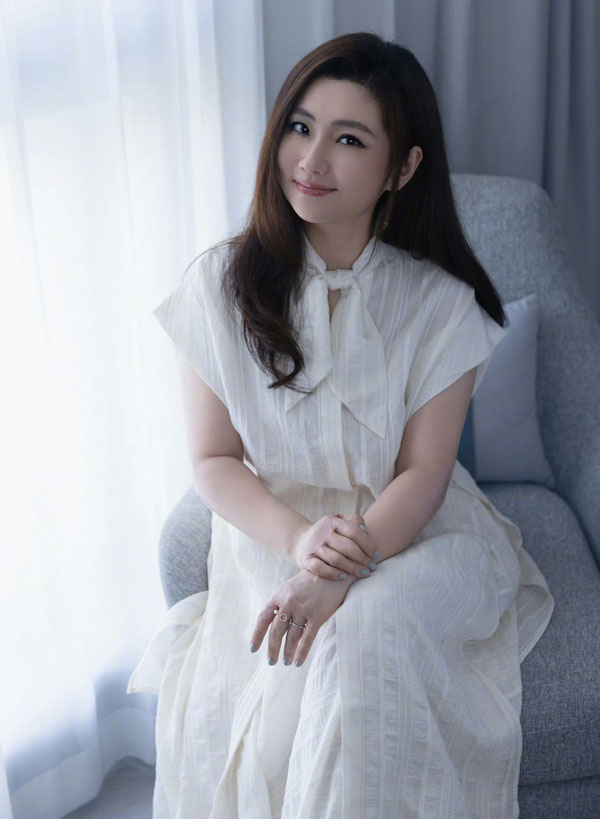 任家萱(Selina)